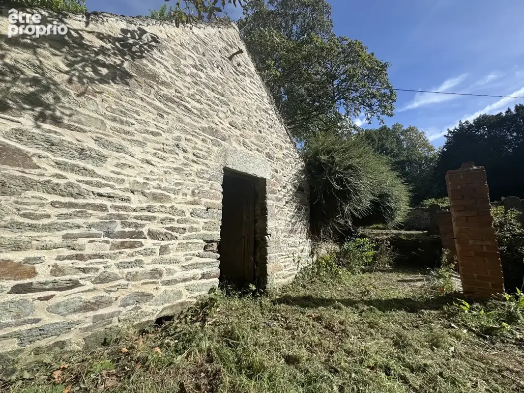 Jolie maison en pierres avec jardin et dependances a renover - photo 7