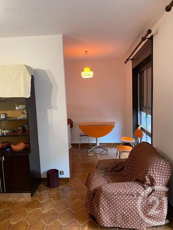 Appartement à MARSEILLE-3E