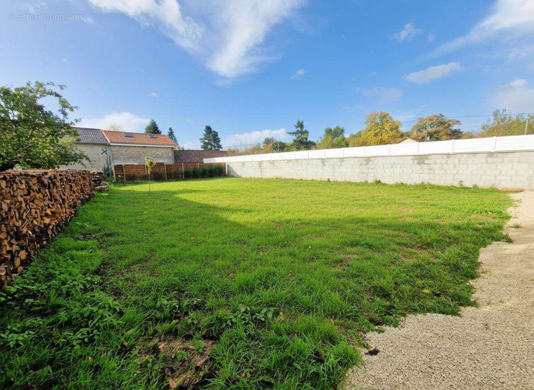 Maison neuve de plain pied  de 101 m2 secteur Civray, 3 chambres, jardin - photo 12
