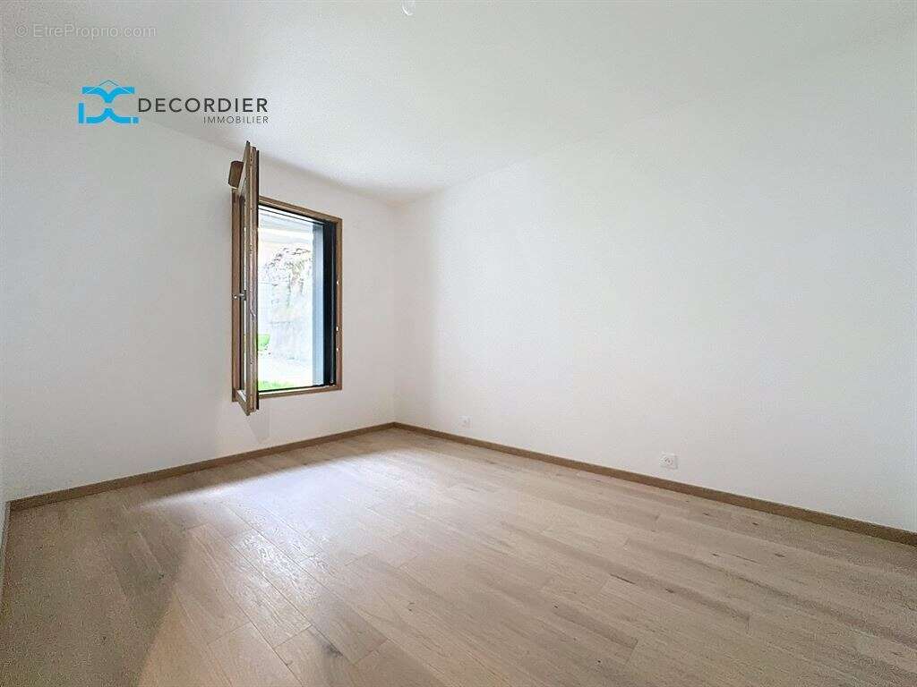 Appartement à EVIAN-LES-BAINS