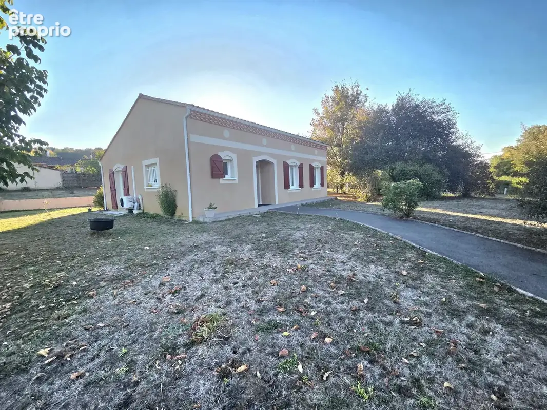Maison à RAUZAN