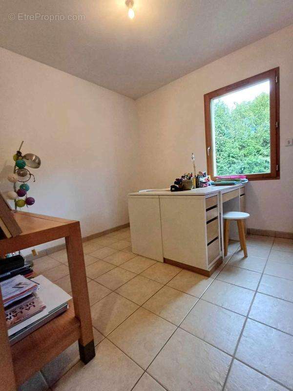 Maison à ENTRE-DEUX-GUIERS