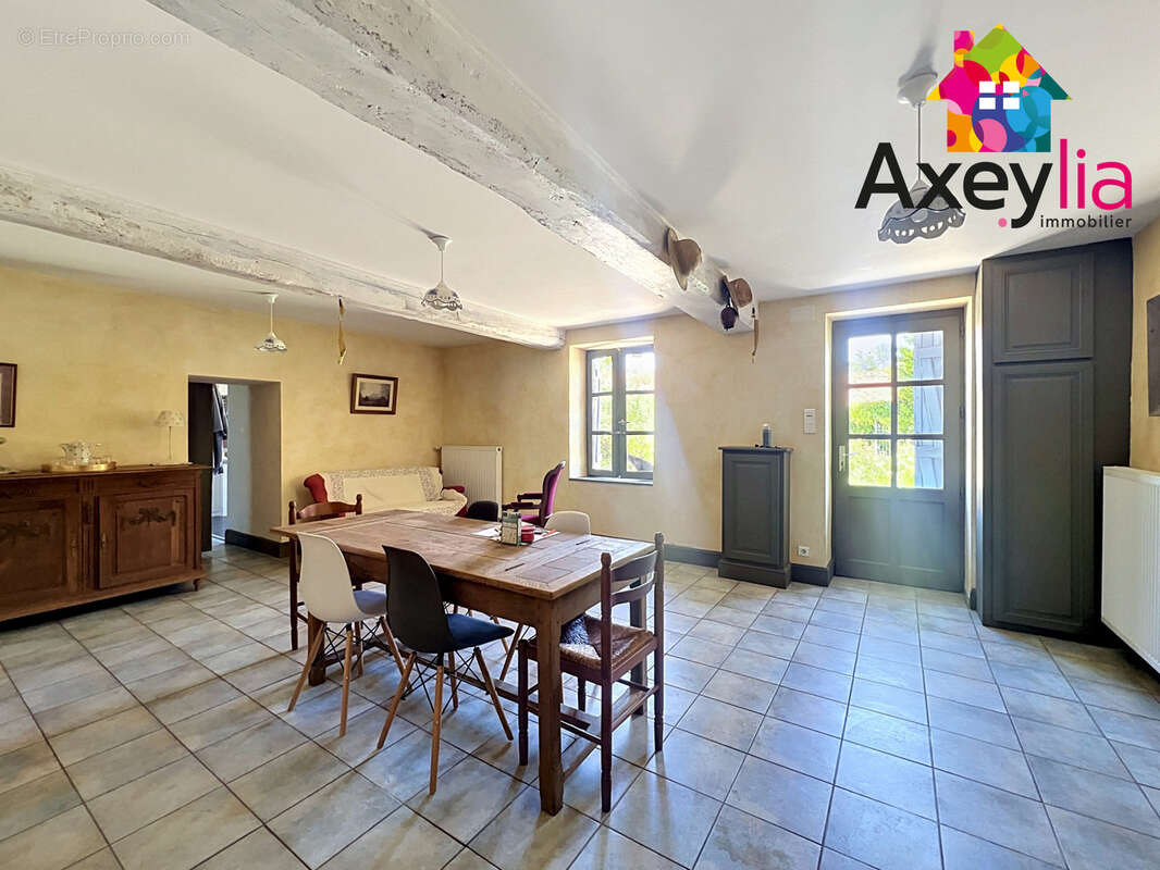 A vendre - corps de ferme - neuilly-en-donjon - photo 8
