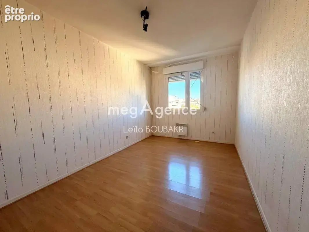 Villeurbanne – charpennes / république – t2 avec balcon et garage - photo 5