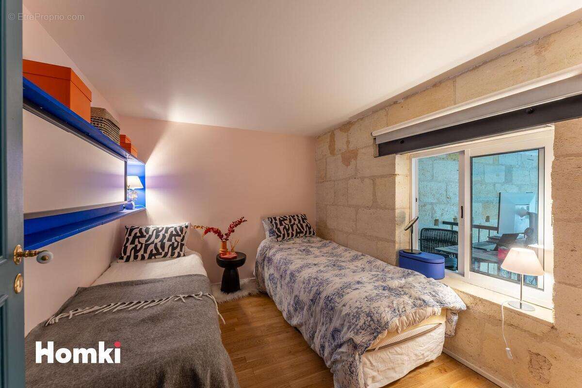 Appartement à BORDEAUX