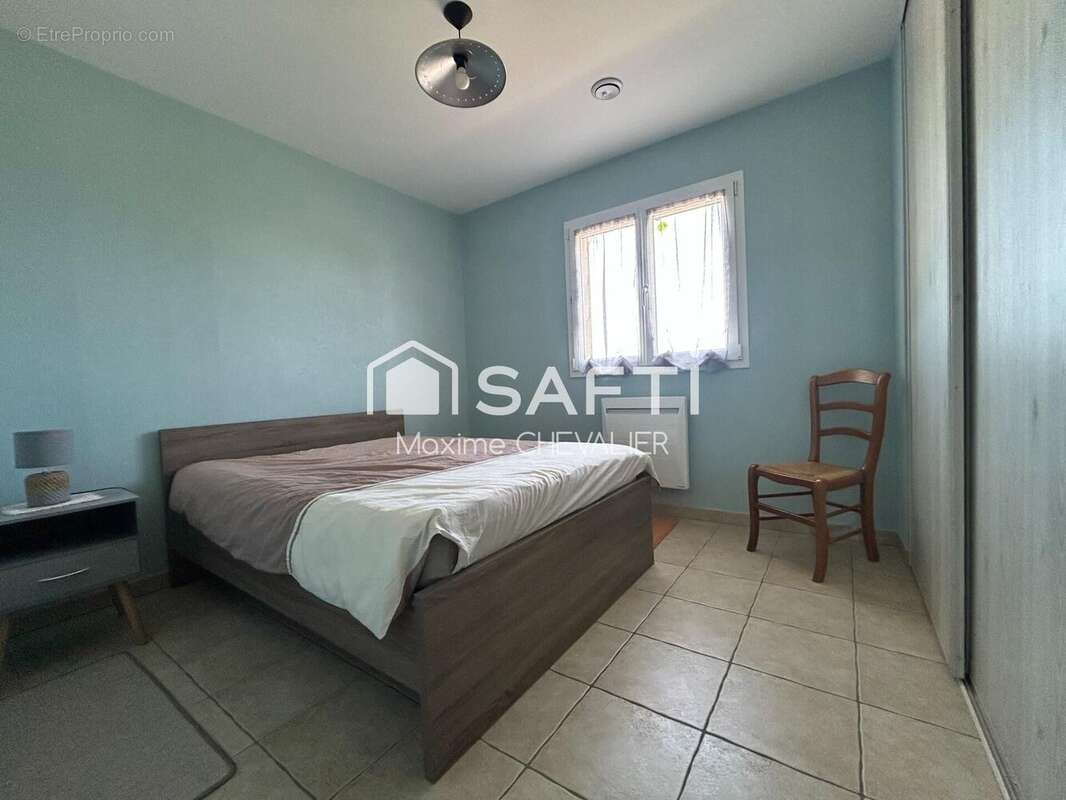 Maison 175 m² à Crevant  - photo 7