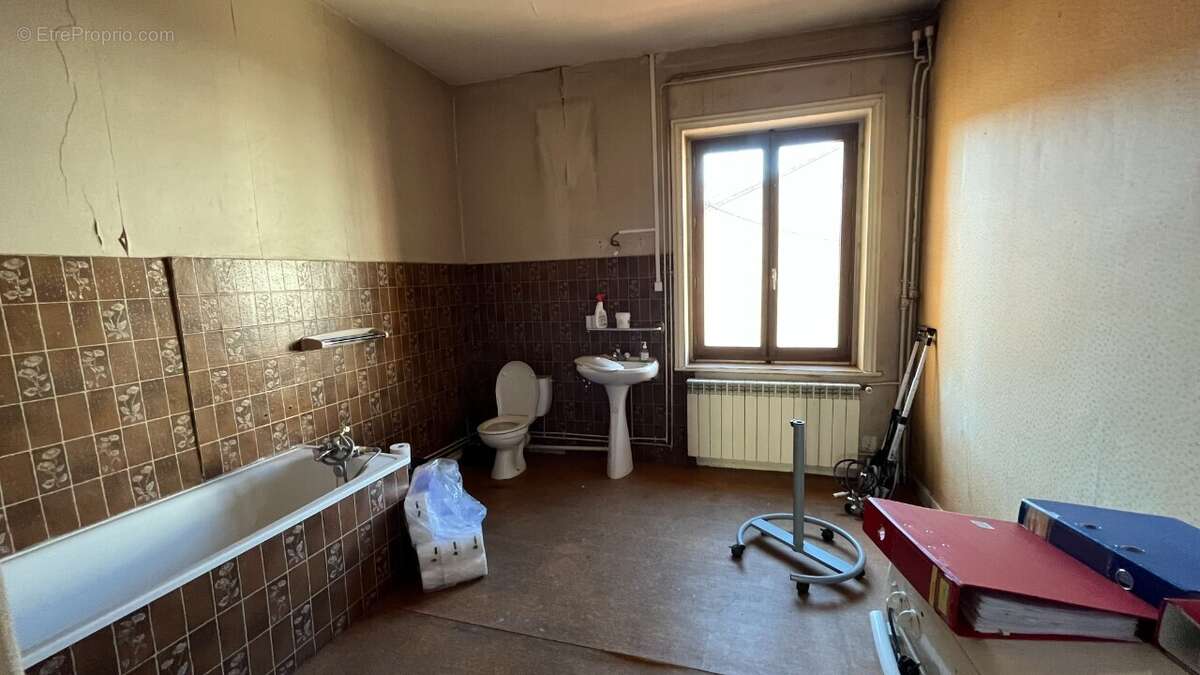 Maison à FEURS