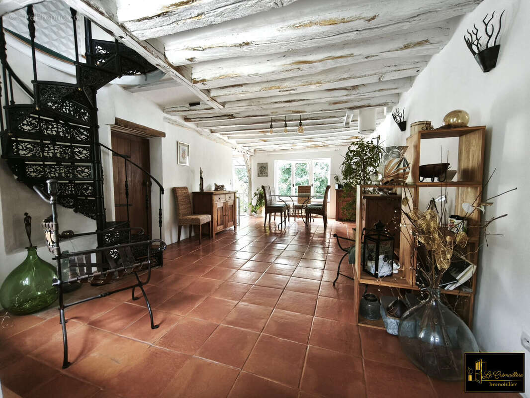 Maison 159 m² à Sainte-Mesme  - photo 6