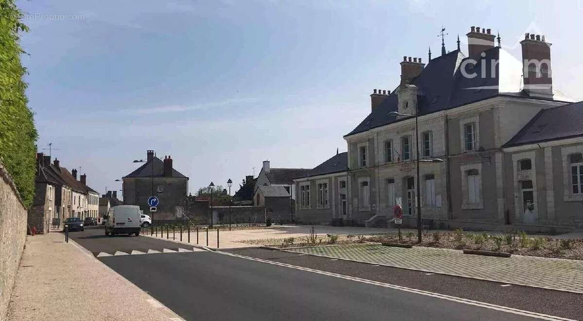 Terrain à MONTLIVAULT