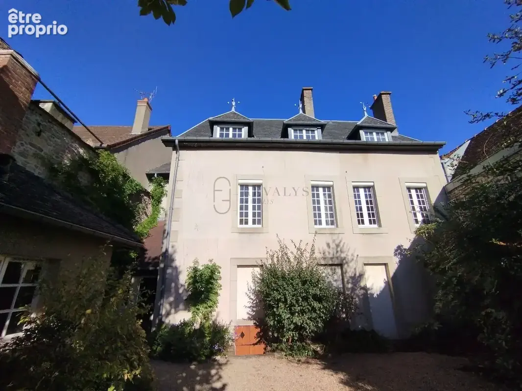 Maison à AUTUN