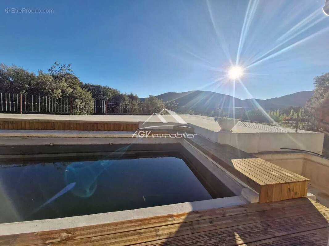 Maison à SAINT-FLORENT-SUR-AUZONNET