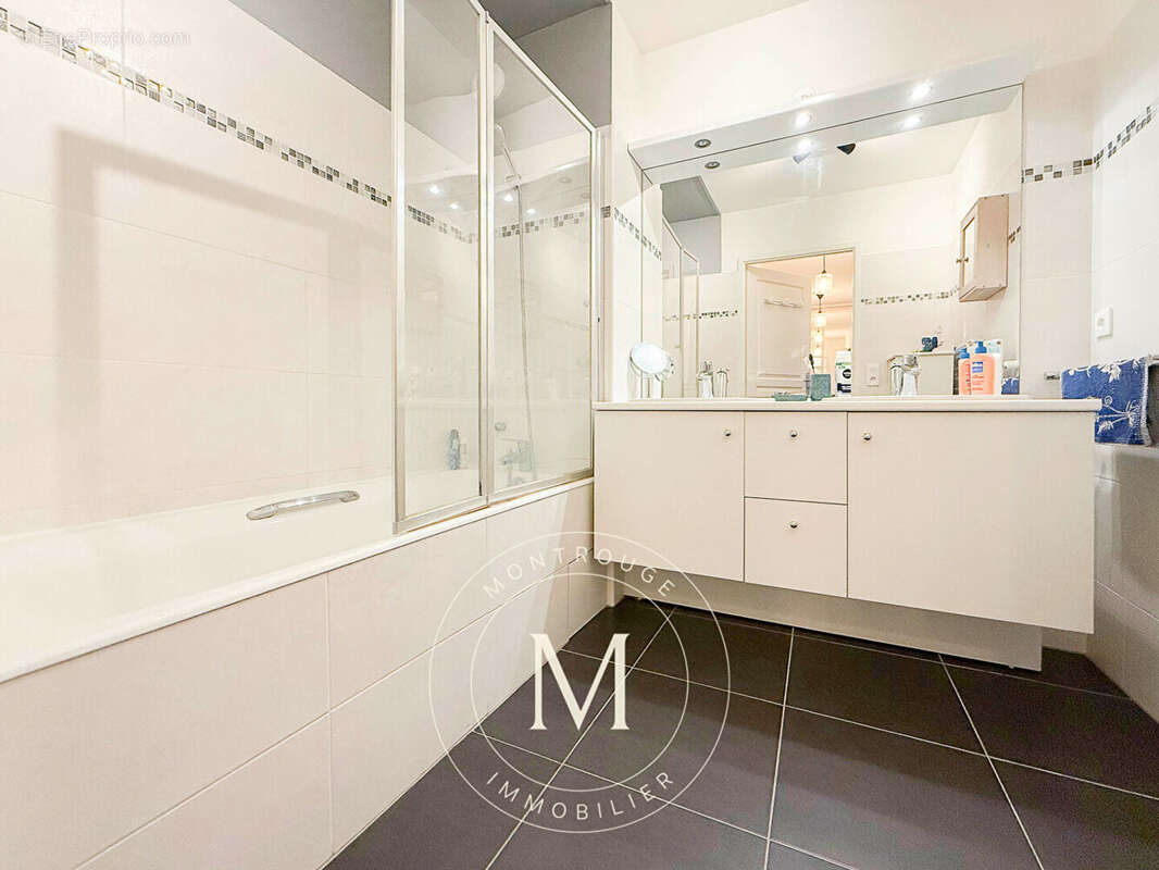 Appartement à MONTROUGE