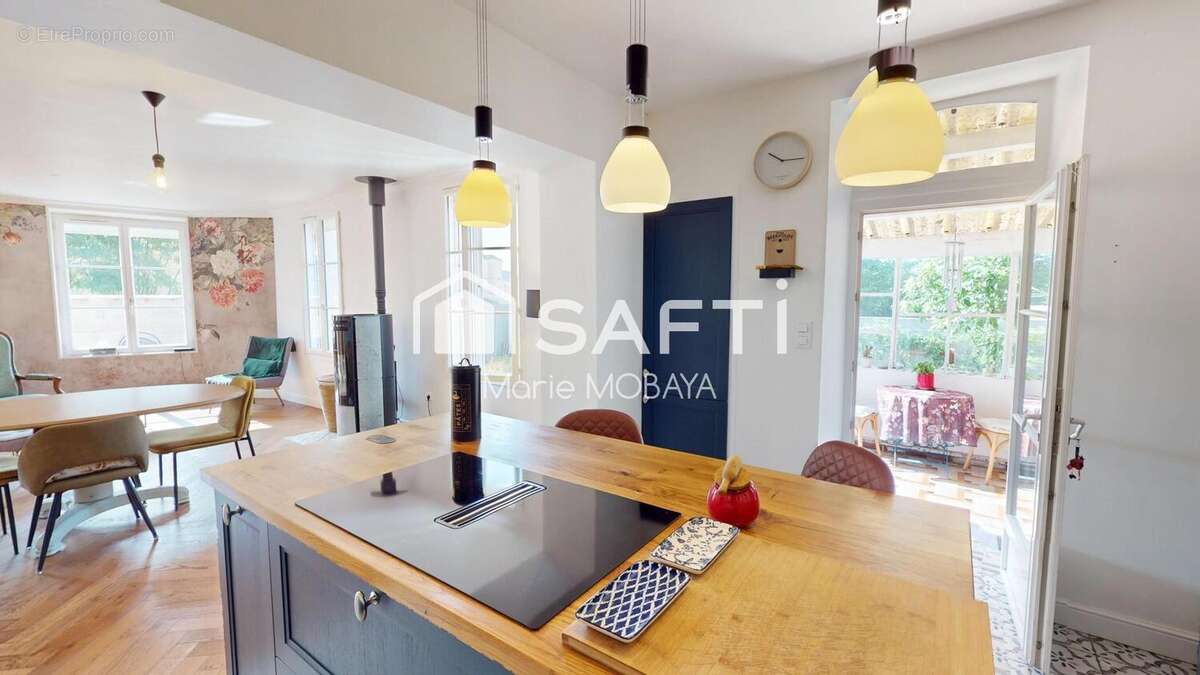 Photo 2 - Maison à SAINT-YZAN-DE-SOUDIAC