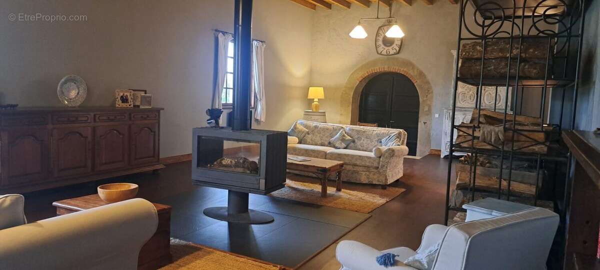 stylish large entertaining room woodburner - Maison à MIELAN