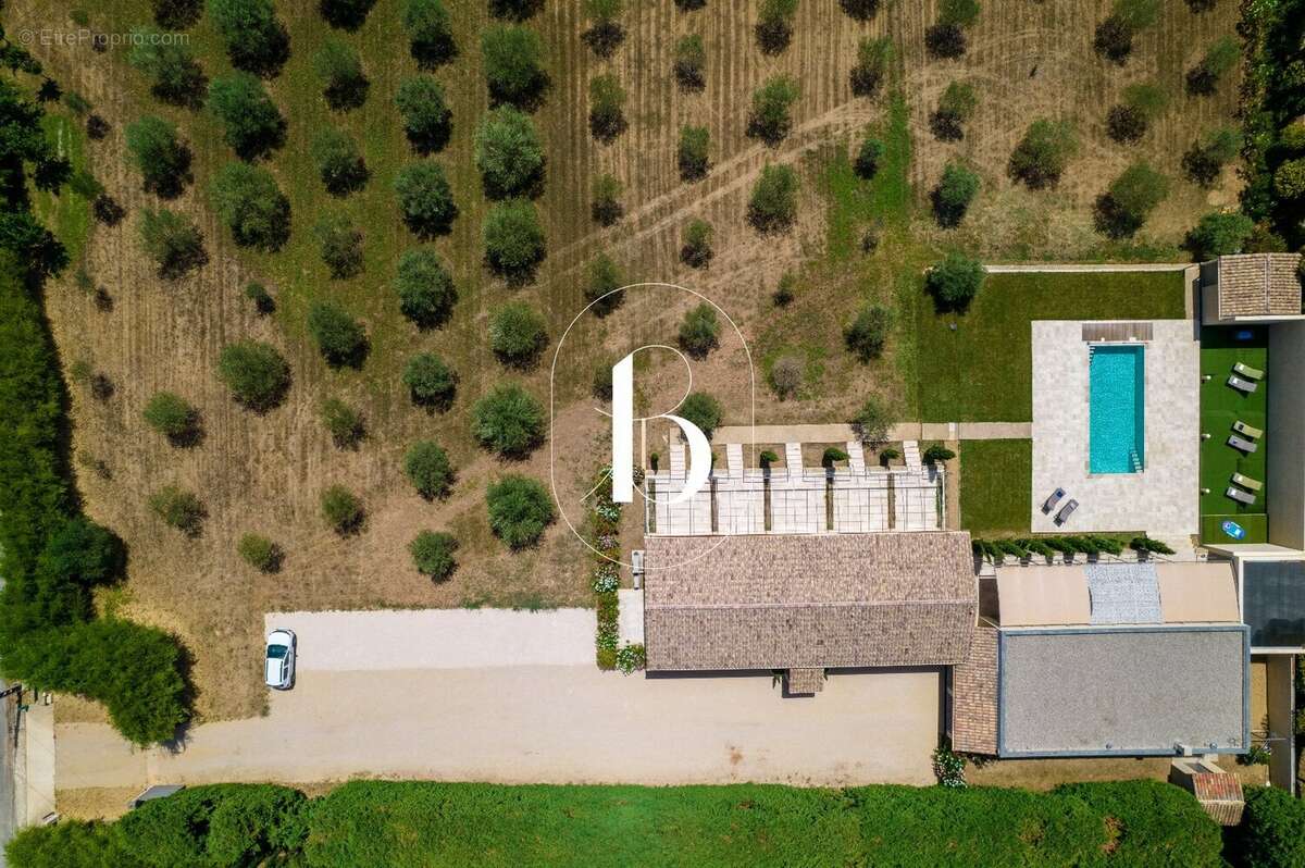 Maison à UZES