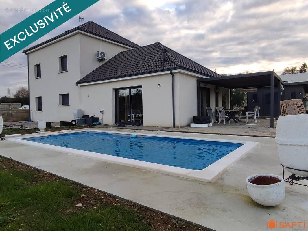 Photo 1 - Maison à DOLE