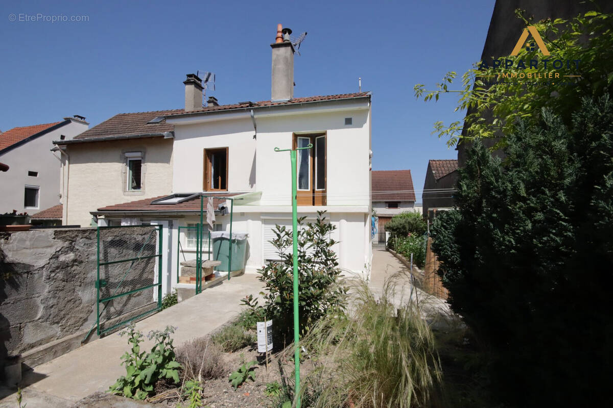 Maison à LE VERNET