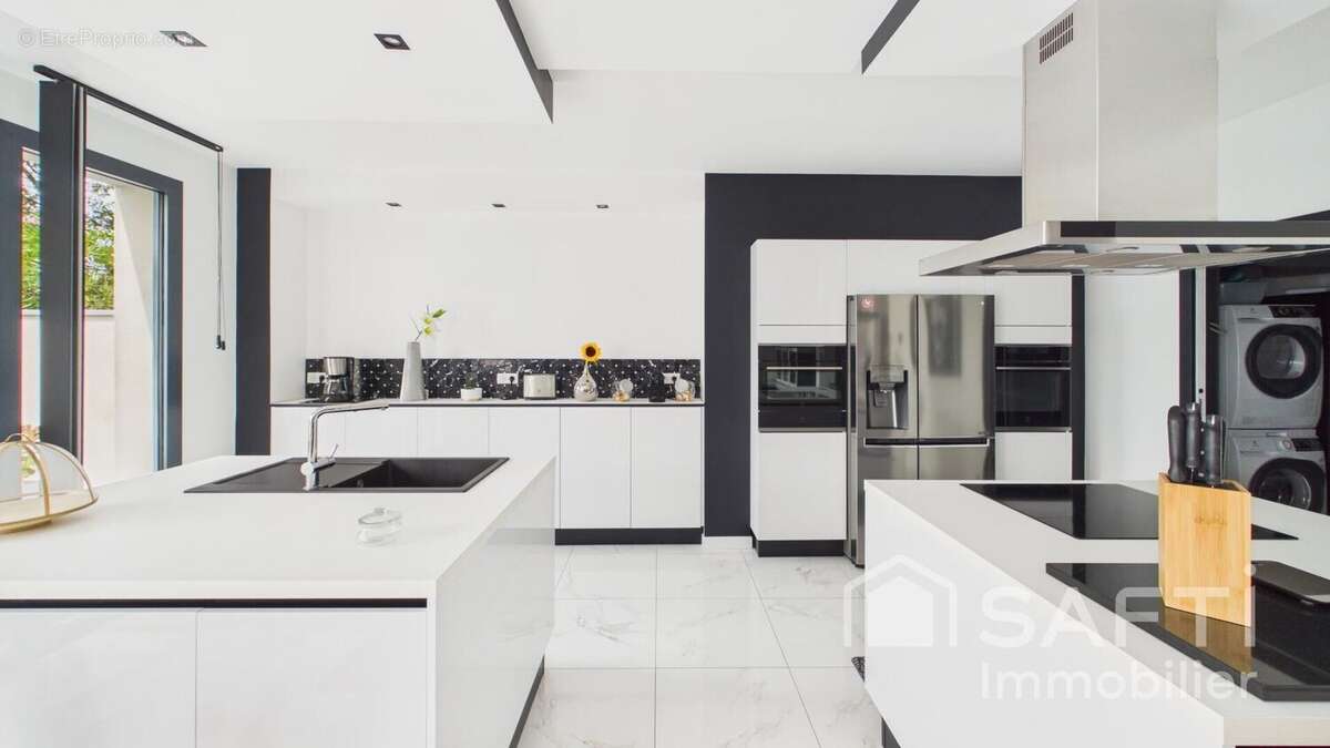 Maison 170 m² à Le Bouscat  - photo 4
