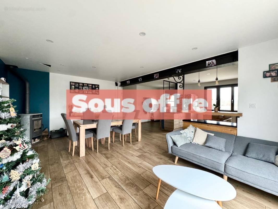 Maison à SERVIES