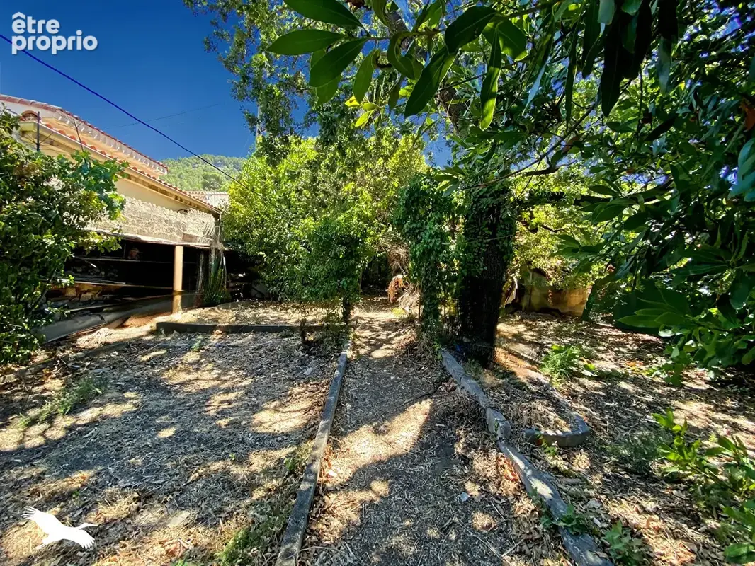 Maison Marseille 11ème  Coup de coeur atypique & fort potentiel d'investissement ! - photo 5