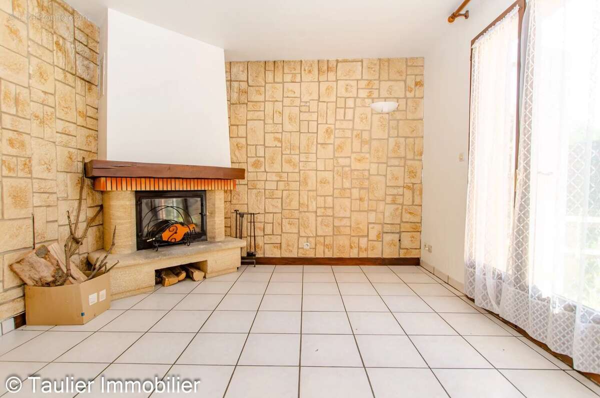 Maison à SAINT-VERAND