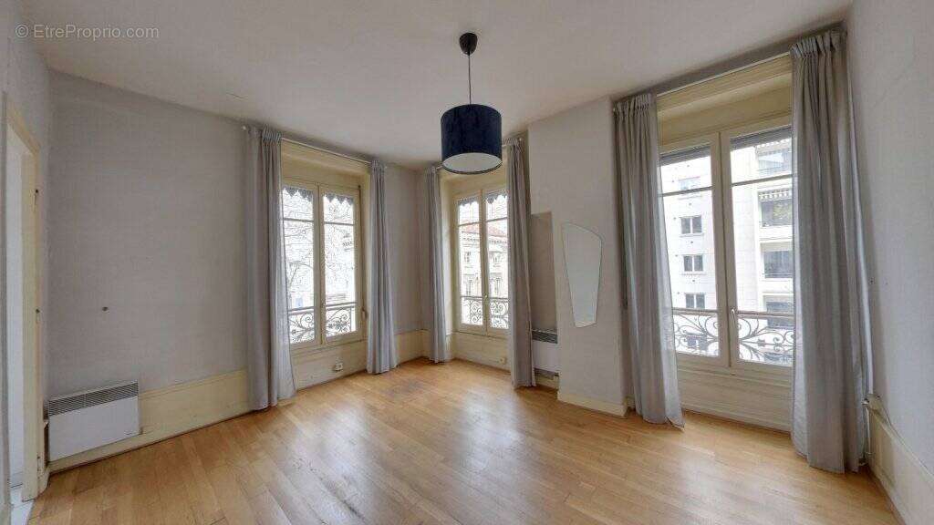 Appartement à LYON-3E