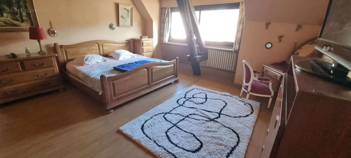 Maison à VILLEMANOCHE