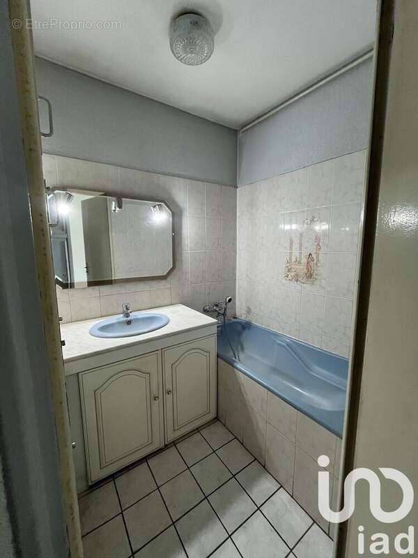 Photo 8 - Appartement à LYON-9E