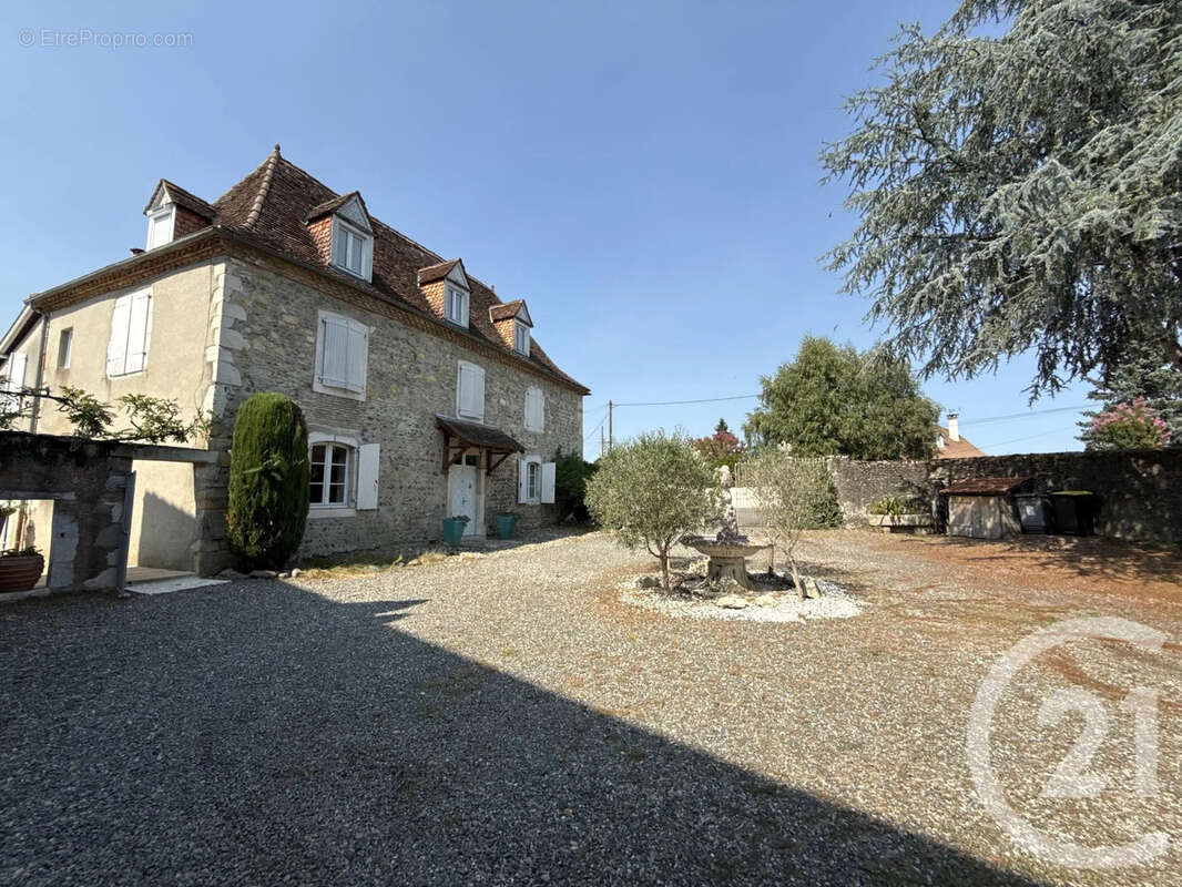 Maison 285 m² à Orthez  - photo 31