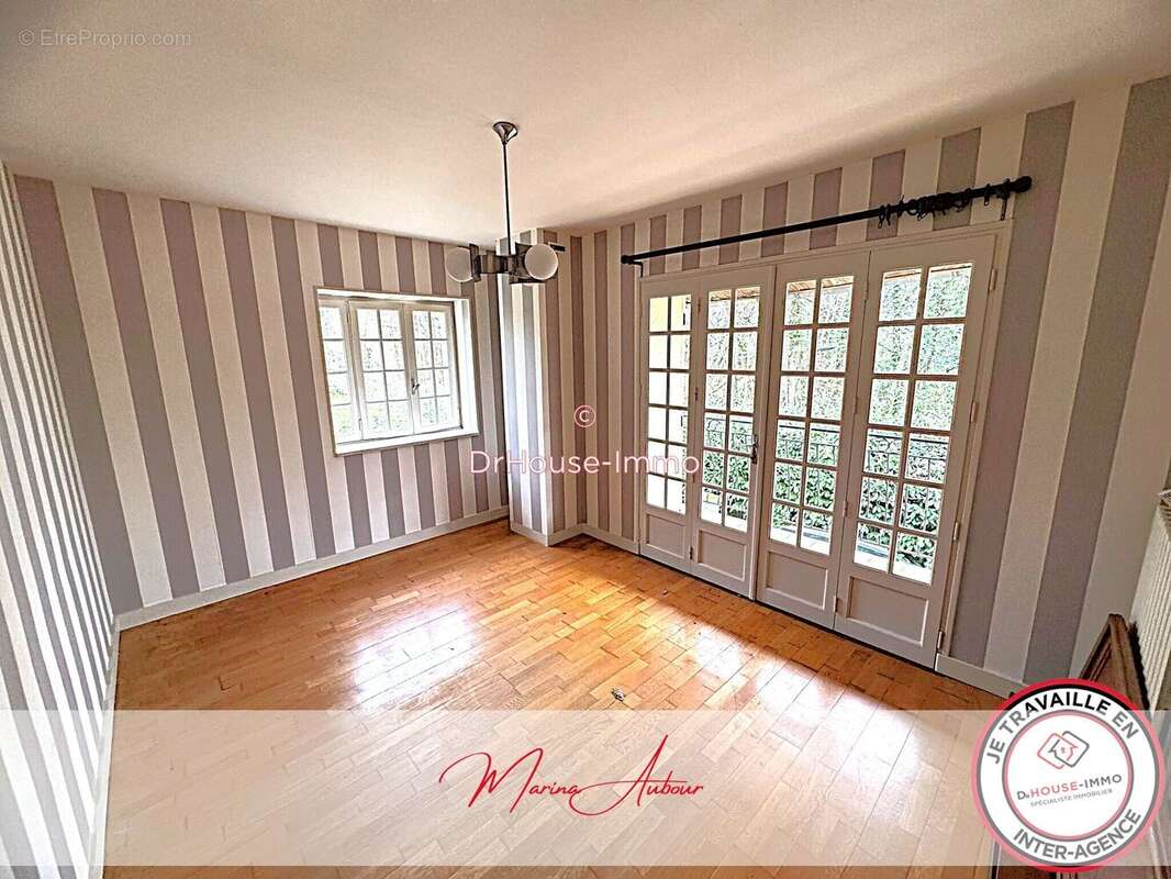 Maison 140 m² à Beruges  - photo 6