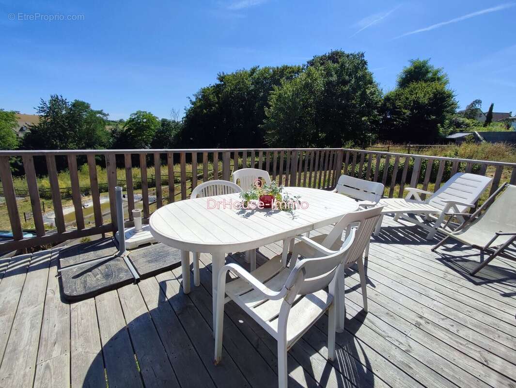 Maison à LAIZE-LA-VILLE