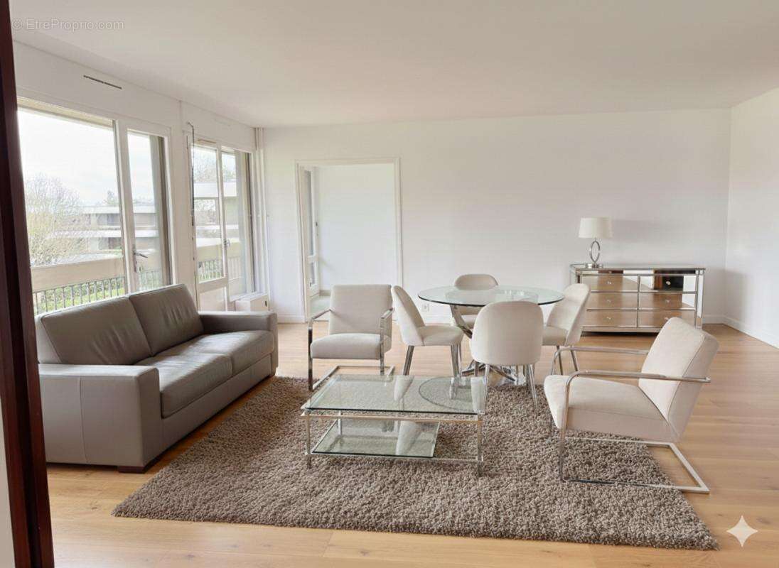 Appartement à NOISY-LE-ROI