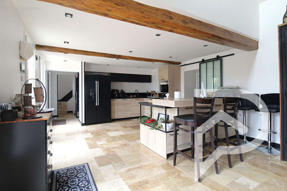 Maison à JONQUIERES