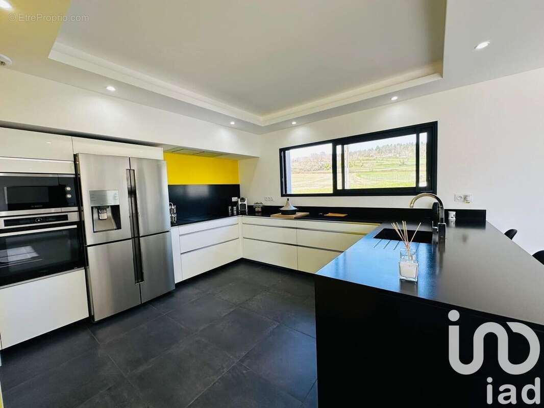 Photo 2 - Maison à SERRES-SAINTE-MARIE