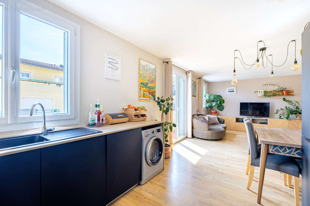 Appartement à LYON-9E