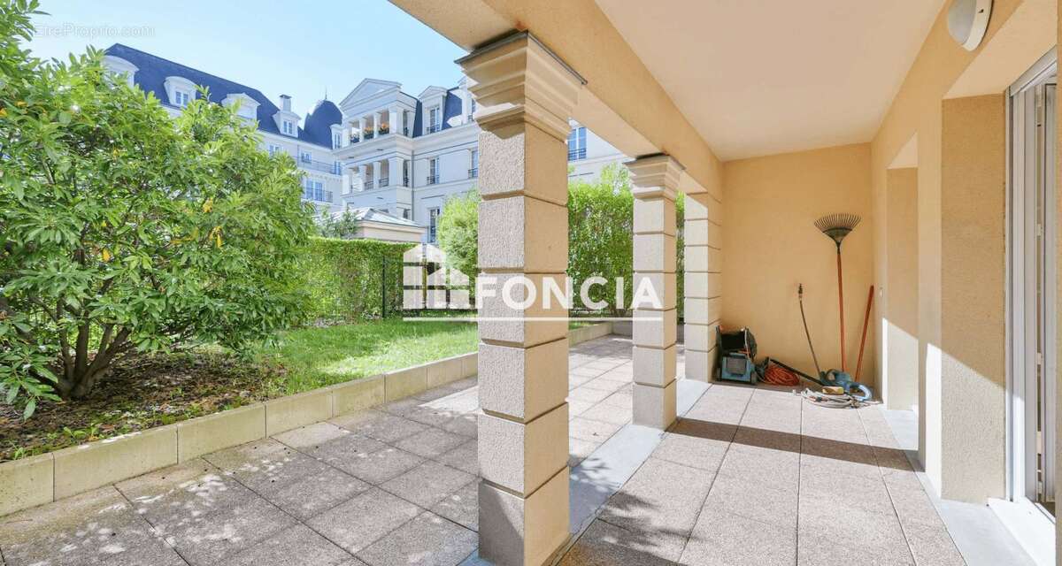 Appartement à LE PLESSIS-ROBINSON