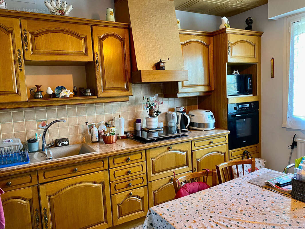 Appartement à MONTCEAU-LES-MINES