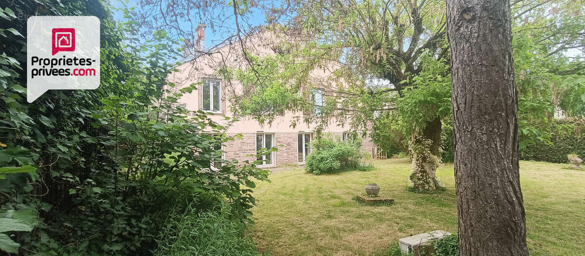 Maison à LUXEUIL-LES-BAINS