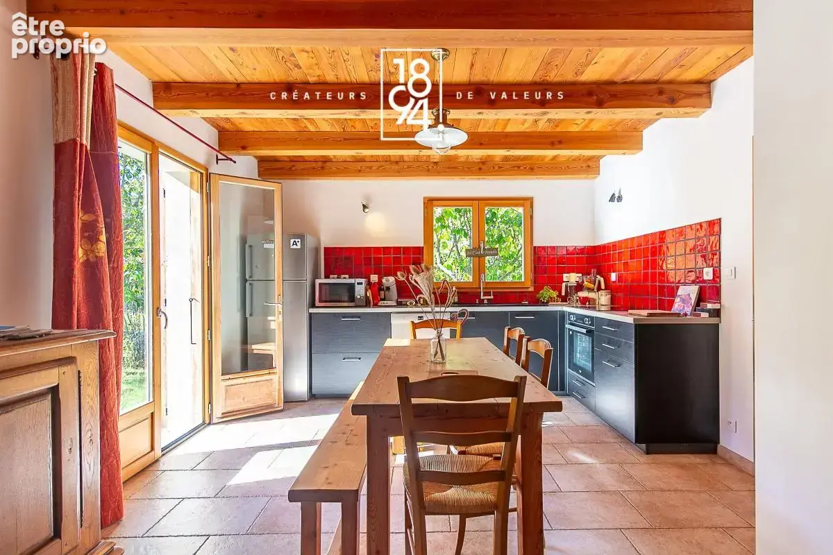 Chalet T5 à vendre Barcelonnette 04 (04400)  165 m²  Terrasse, Jardin  - photo 2