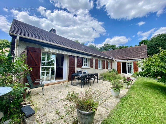 Maison à THOIRY