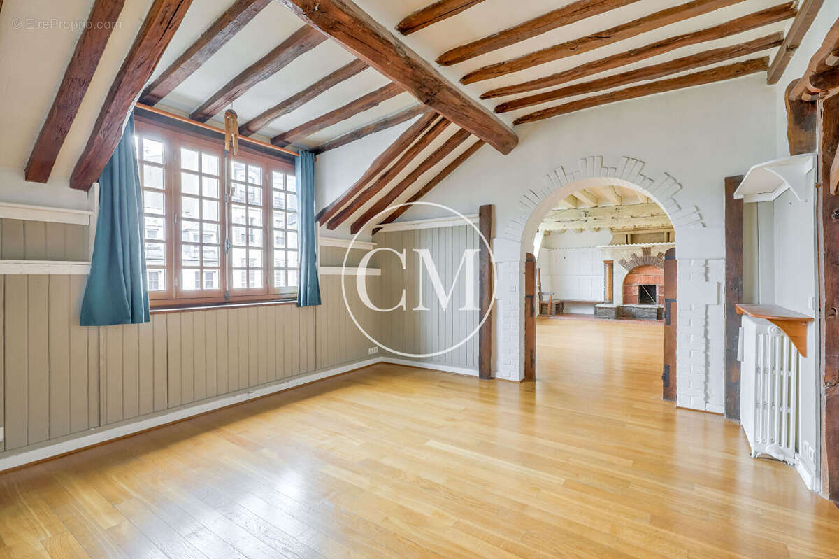 Appartement à VERSAILLES