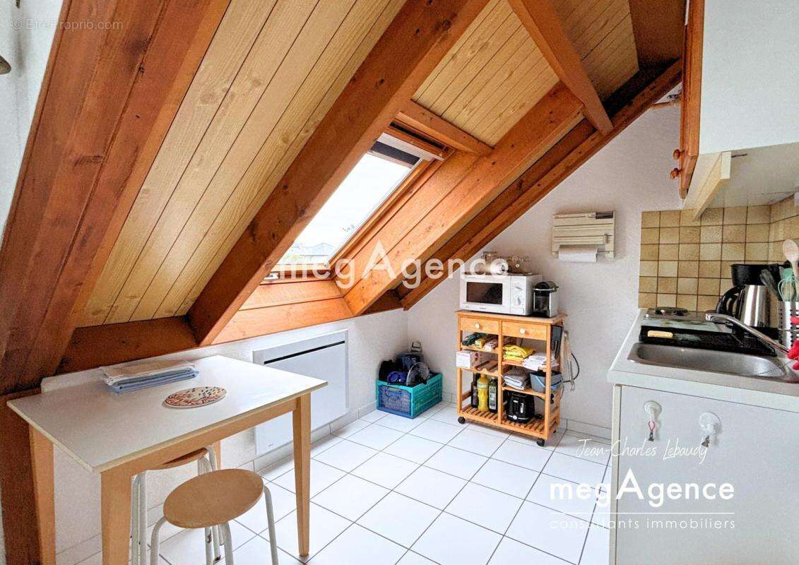 Appartement à JULLOUVILLE