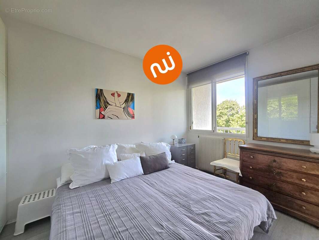 DERNIER ETAGE - Appartement T2 51m² - Parking privée - photo 6