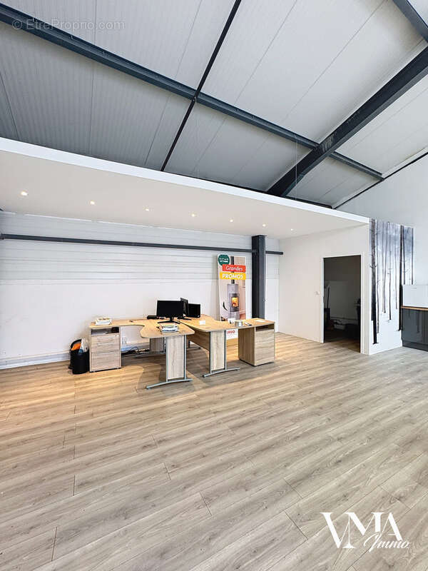 Commerce à VILLEFRANCHE-SUR-SAONE