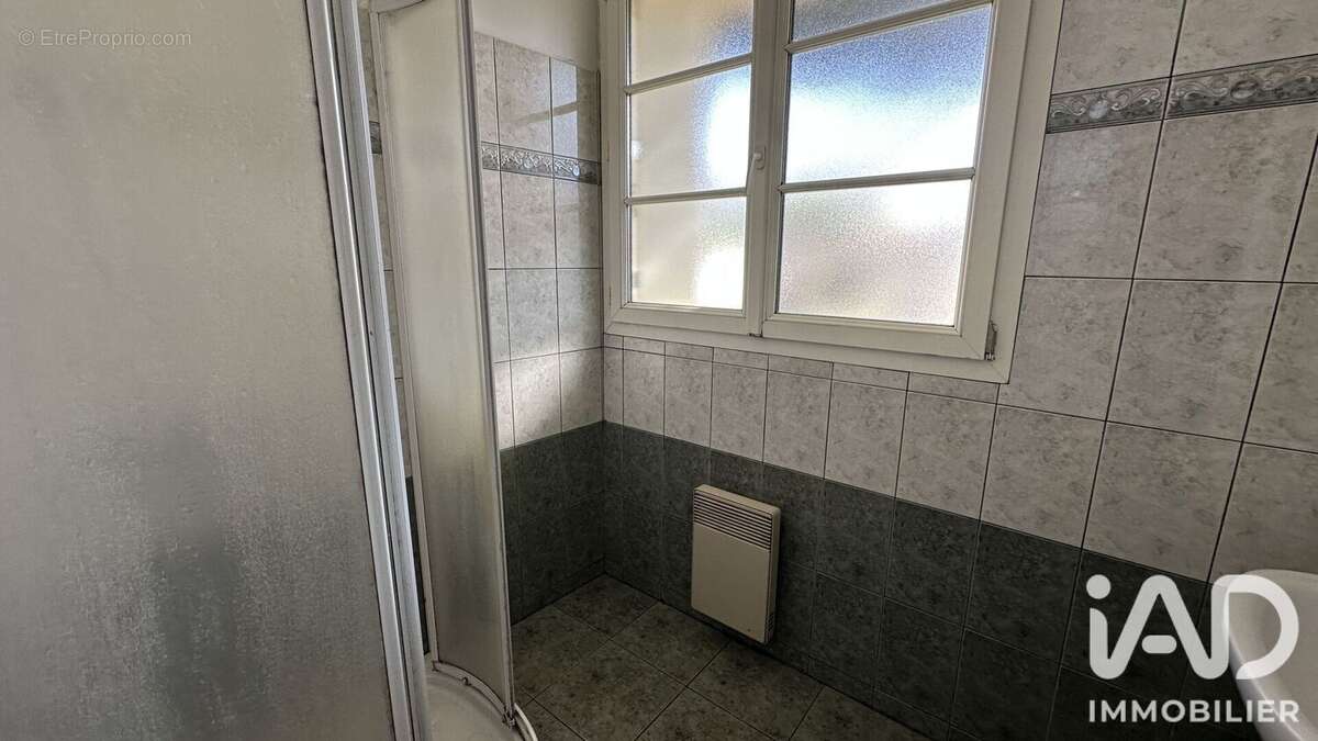 Maison 56 m² à Angles  - photo 5