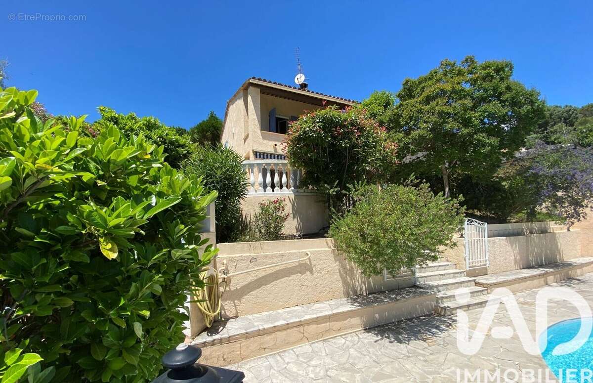 Photo 3 - Maison à MANDELIEU-LA-NAPOULE