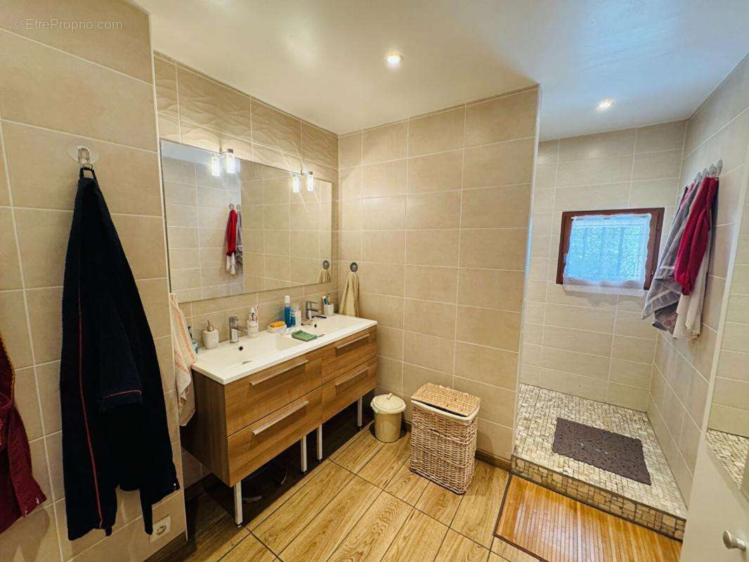 Maison à SAINT-LEGER-LE-PETIT