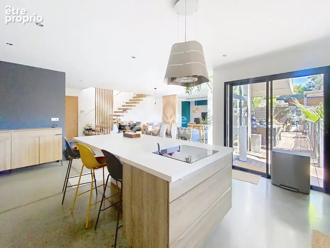 Maison 174 m² à Saint-Jean-De-Vedas  - photo 3