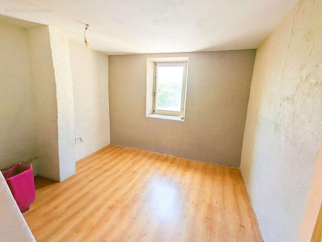 Maison à SAUMANE-DE-VAUCLUSE