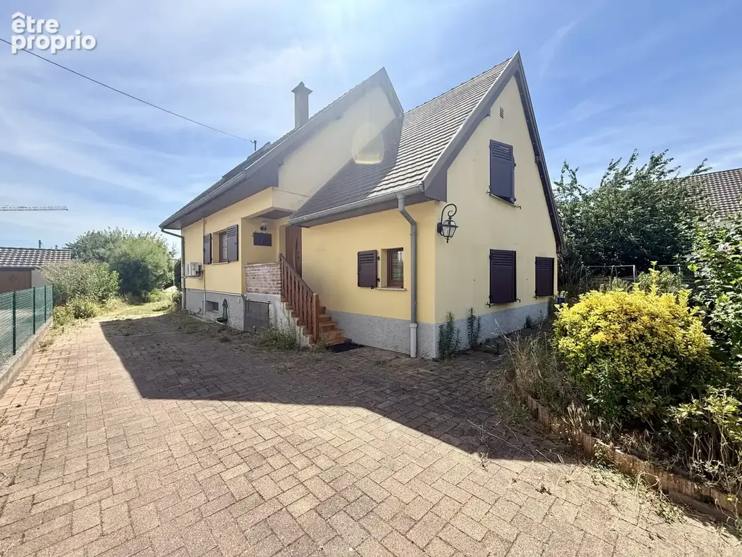 À saisir à Mundolsheim   Maison 6 pièces de 137 m2 habitables sur terrain verdoyant de 16,45 ares avec piscine - photo 6